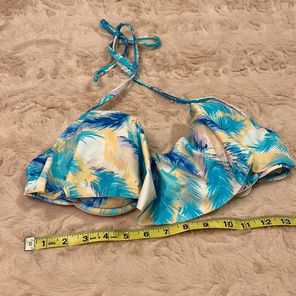 Size L multi-colored swimsuit top - Picture 8 of 8